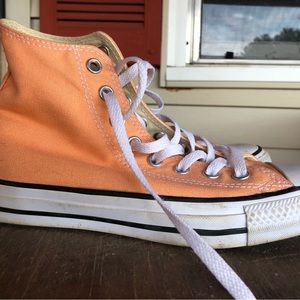Converse All Star. Peach. High Top.